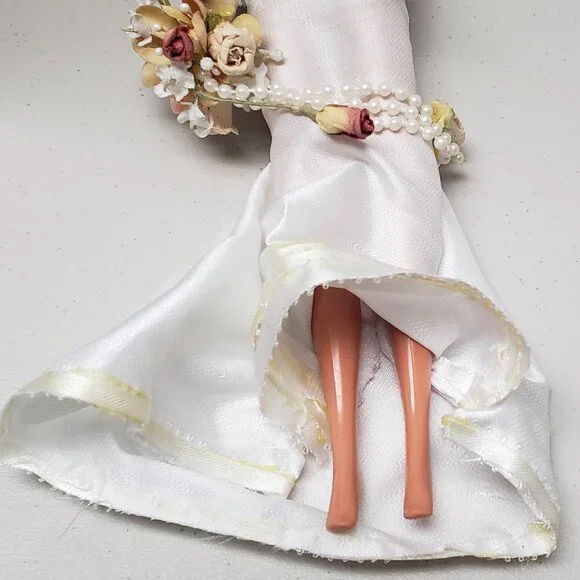 Bride Doll - Picture 13 of 13